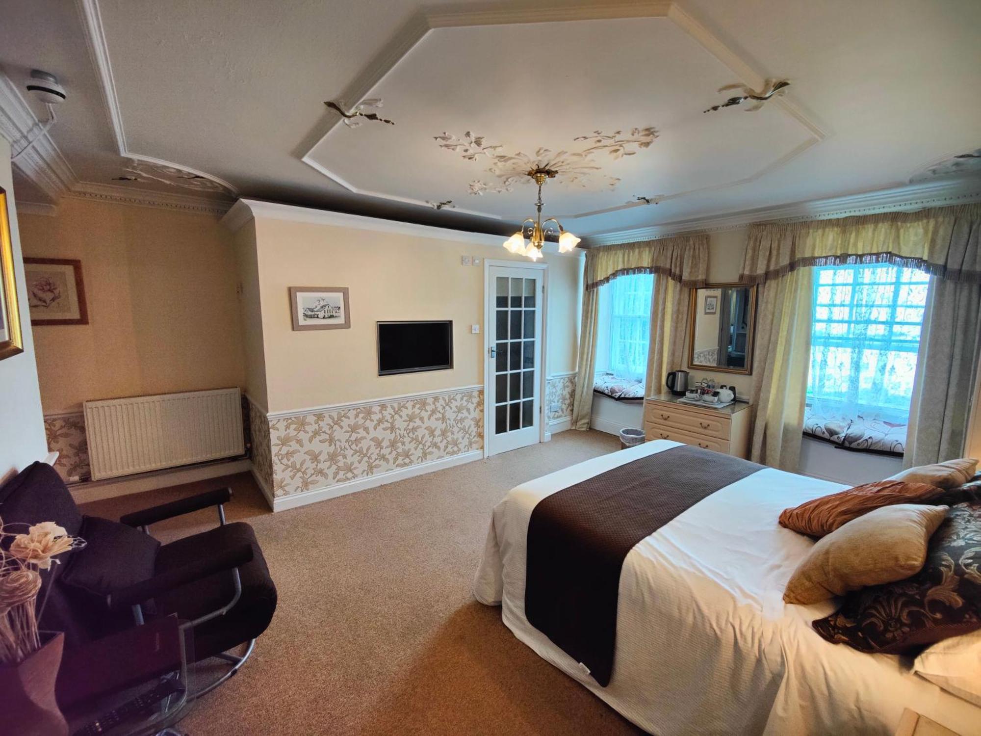 The Pack O' Cards Hotel Combe Martin Luaran gambar