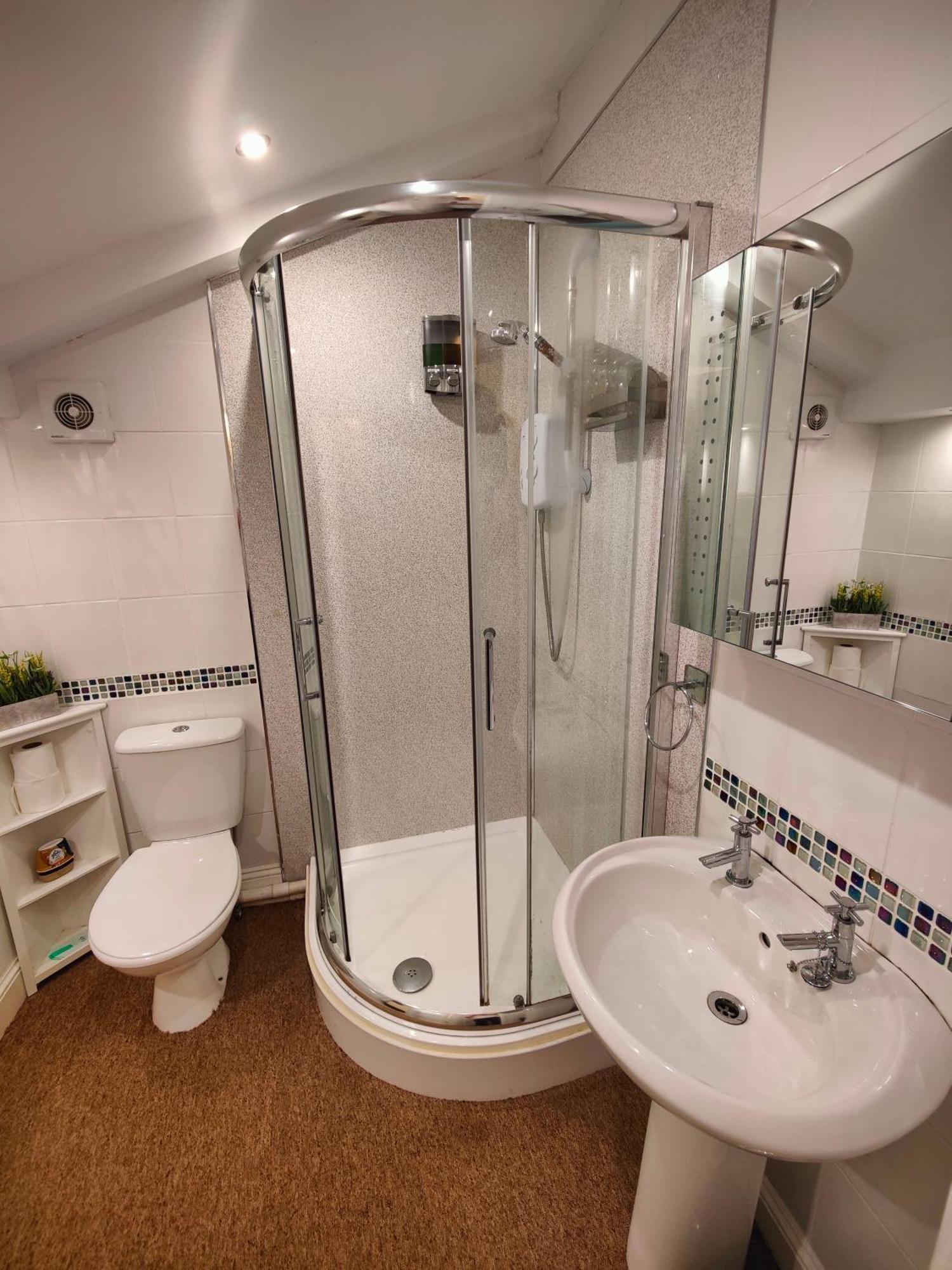 The Pack O' Cards Hotel Combe Martin Bilik gambar