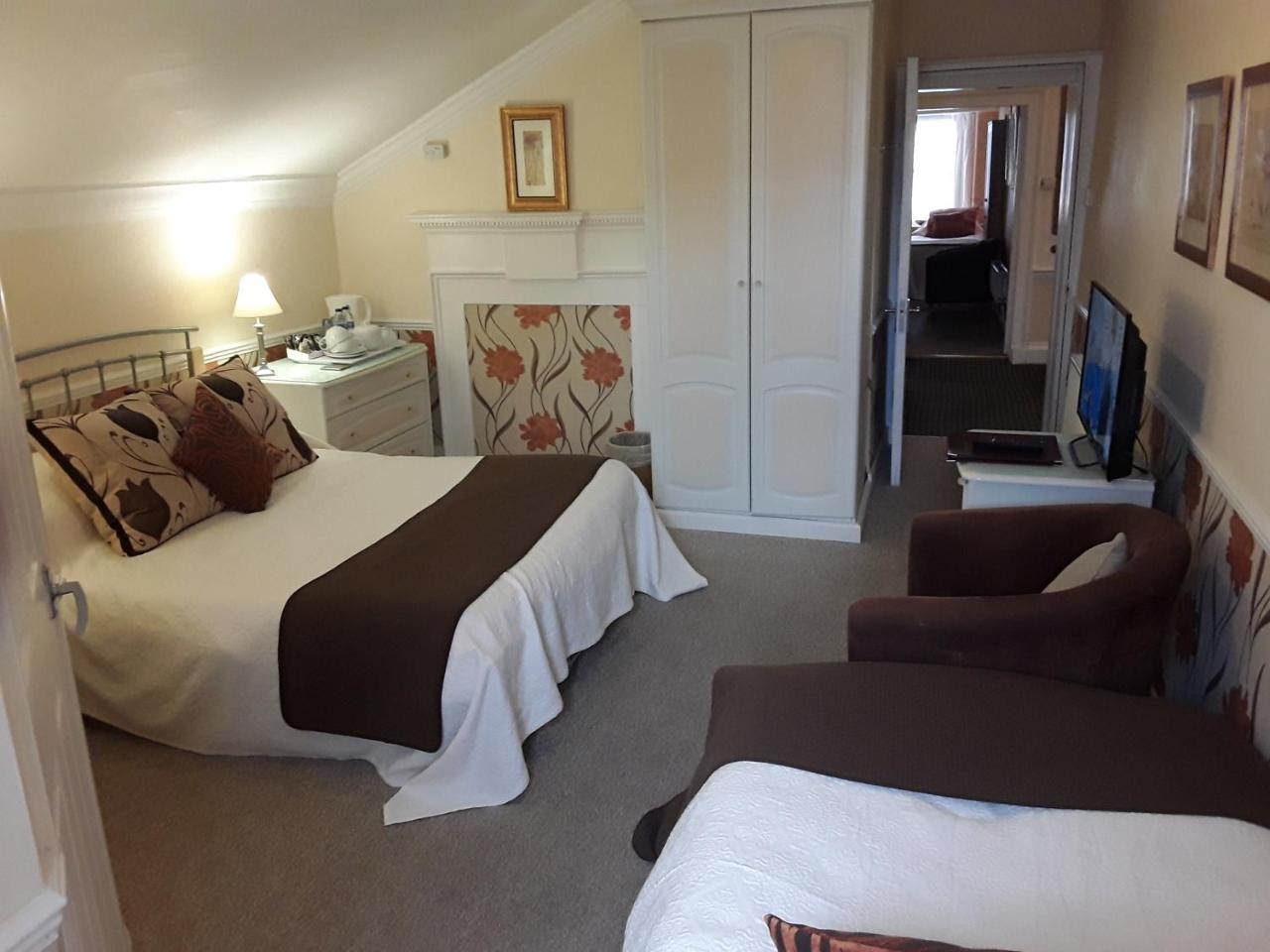 The Pack O' Cards Hotel Combe Martin Luaran gambar