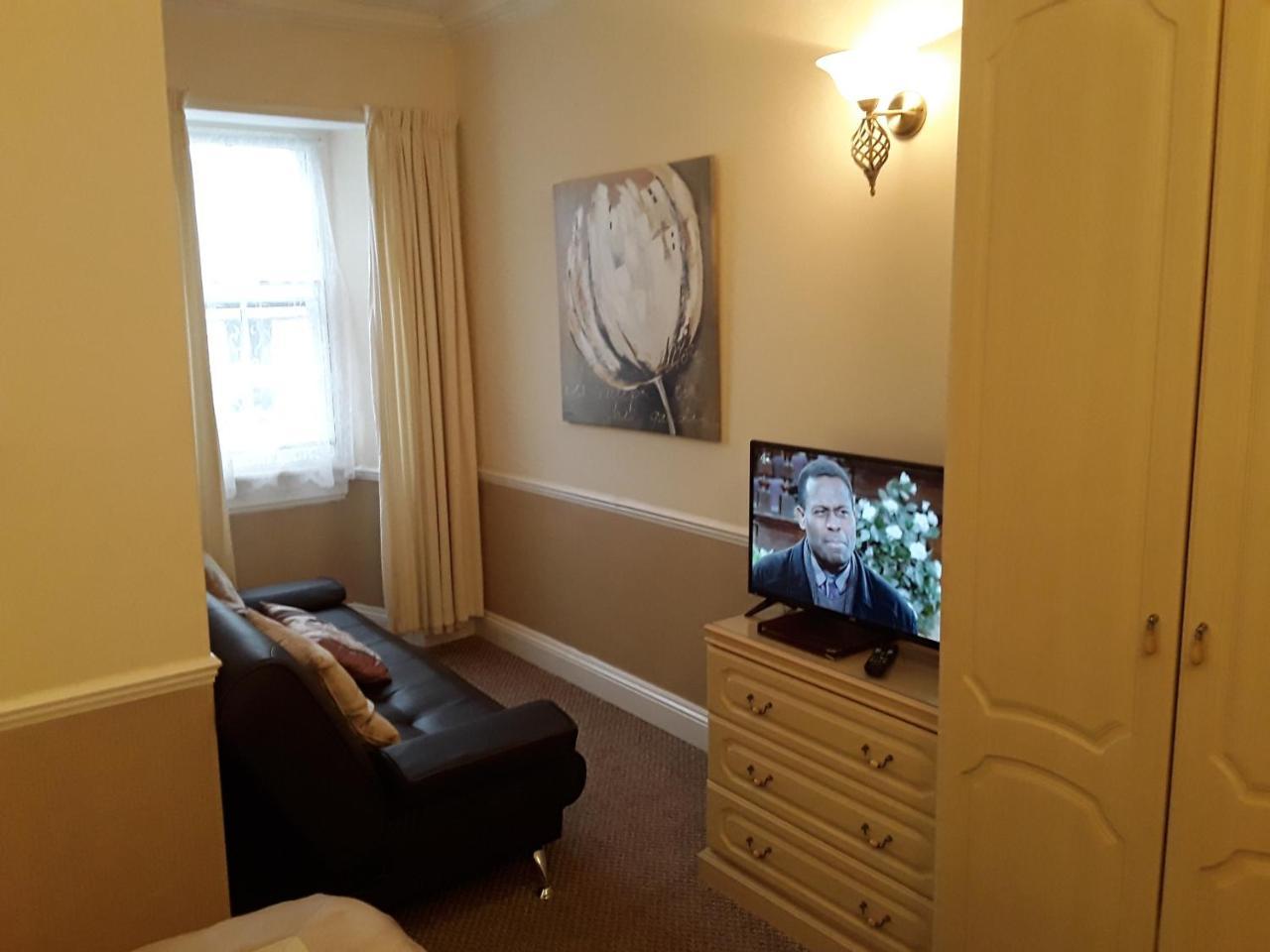The Pack O' Cards Hotel Combe Martin Luaran gambar